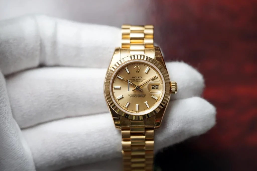 Rzadki zegarek Rolex z litego złota wystawiony na aukcji przez dom aukcyjny Lichfield