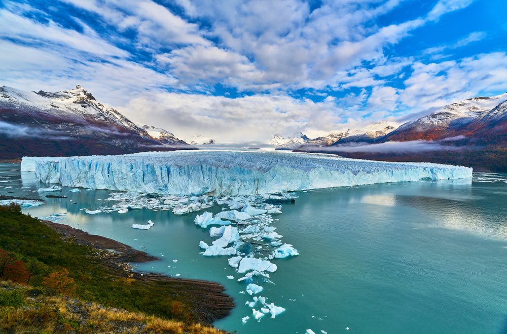 Naukowcy wykryli, że argentyński lodowiec Perito Moreno traci kontakt ze skalistym podłożem i przygotowuje się do cofnięcia się o kilka kilometrów.