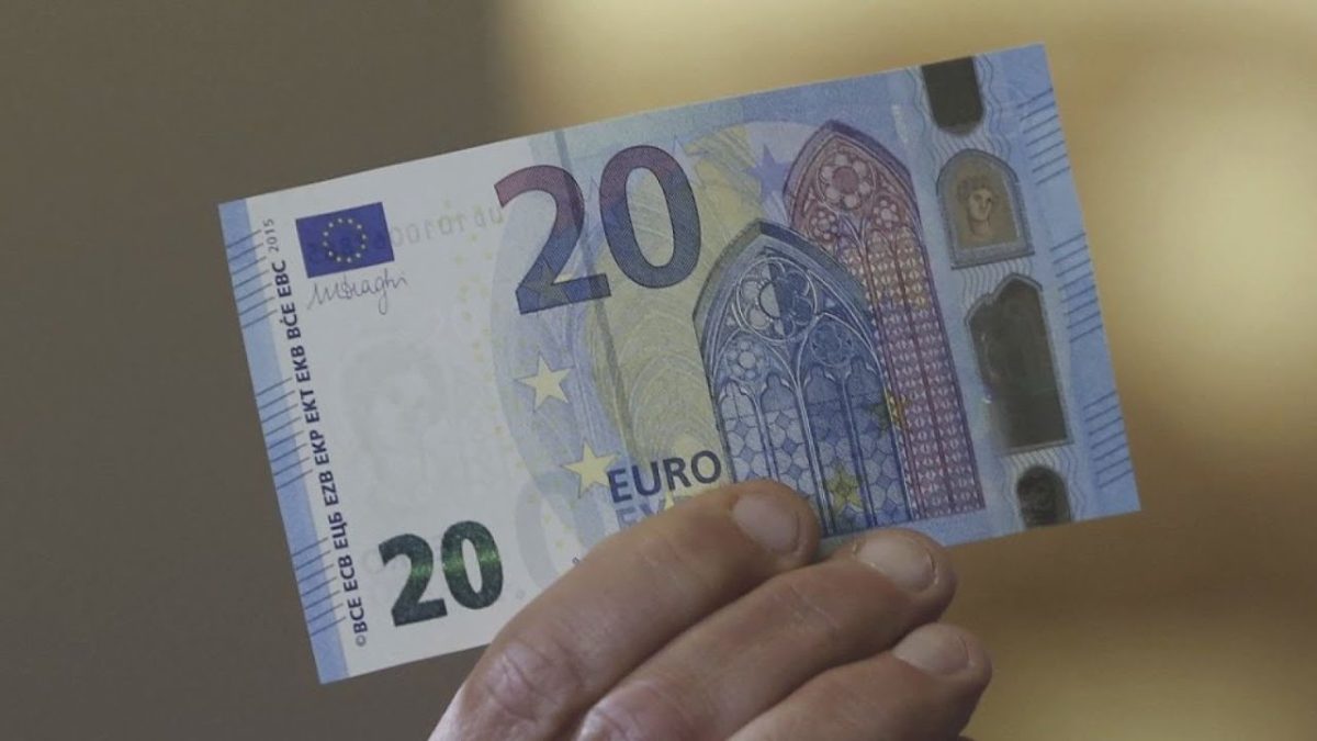 Zatrzymuje banknot 20 euro, klub nocny zwalnia ją po 18 latach, a sąd przyznaje jej rację i 14 175 euro odszkodowania