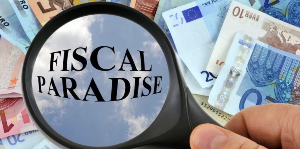 Francuska para otrzymywała 36 000 euro pomocy publicznej, posiadając jednocześnie 34 samochody, luksusowe zegarki i inne przedmioty luksusowe