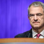 Nestlé zwalnia dyrektora generalnego po odkryciu, że utrzymywał romantyczny związek z pracownicą