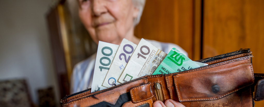 Renta wdowia zostanie obniżona od grudnia 2025 r. – co powinni teraz zrobić członkowie rodzin zmarłych
